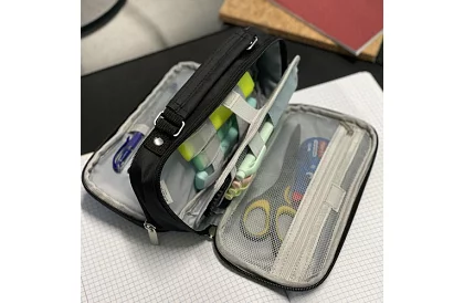 Etui szkolne - czarna piórnik z uchwytem