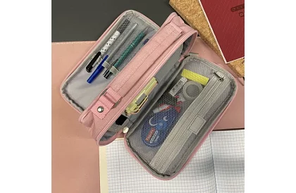 Etui szkolne - różowy piórnik z uchwytem