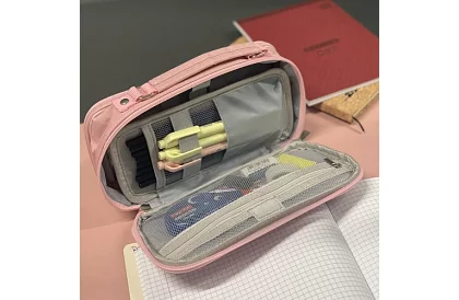 Etui szkolne - różowy piórnik z uchwytem