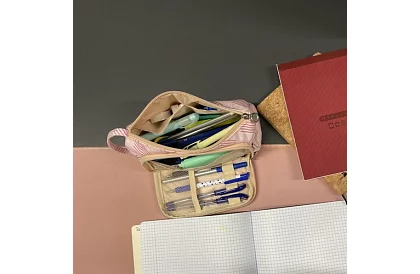 Etui szkolne - różowy piórnik w wzór