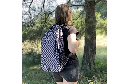 Plecak o pojemności 30 litrów – szachownica