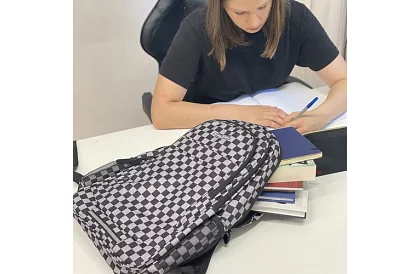 Plecak o pojemności 30 litrów – szachownica