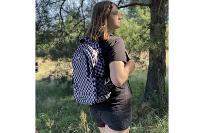 Plecak o pojemności 22 litrów – szachownica