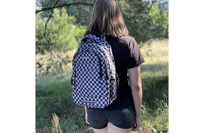 Plecak o pojemności 22 litrów – szachownica