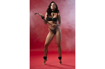 Zestaw erotycznych akcesoriów - czarny