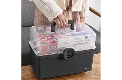 Sztywny organizer na leki