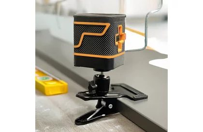 Laserowa poziomica - laser krzyżowy do niwelacji