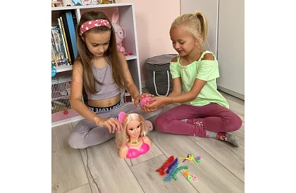 Głowa do stylizacji włosów + akcesoria