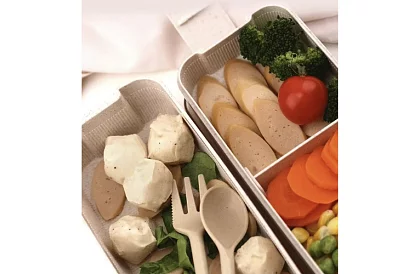 Skrzynka na przekąski z sztućcami - pudełko na lunch 750ml