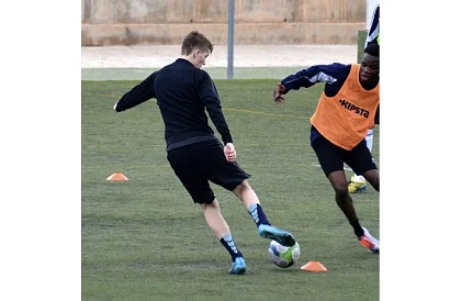 Treningowe kolorowe stożki – 50 sztuk