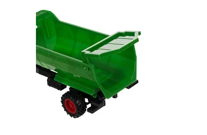 Traktor z przyczepą zdalnie sterowaną