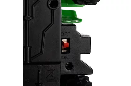 Traktor z przyczepą zdalnie sterowaną