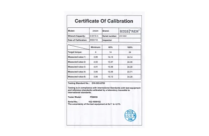 Klucz momentowy 1/4 z blokadą - 2-24 Nm w etui