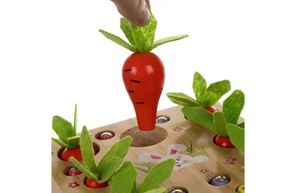 Drewniana gra edukacyjna 2w1 – magnetyczny ogródek