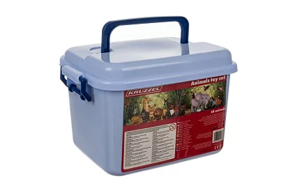 Zwierzęta z plastiku – 48 zwierząt w walizce