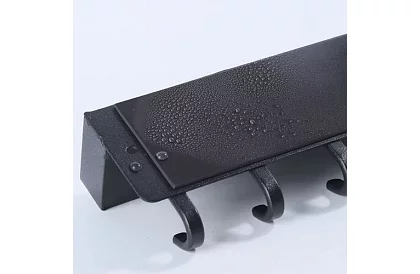 Ścienna magnetyczna półka z wieszakami – 6 haków