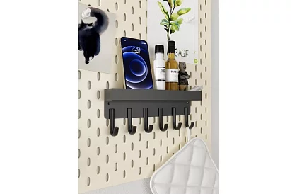 Ścienna magnetyczna półka z wieszakami – 6 haków