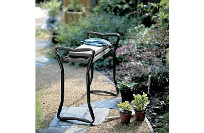 Składany ogródowy stołek 3w1 – stołek, ławka i organizer z narzędziami