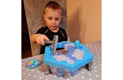 Zabavna gra - uratuj pingvina