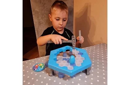 Zabavna gra - uratuj pingvina