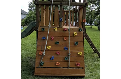 Chwyty wspinaczkowe – zestaw wspinaczkowy dla dzieci 20 kamieni + 2 uchwyty