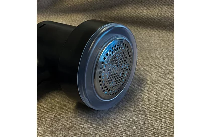 Maszynka do usuwania kłaczków - 3 prędkości + 4 nasadki