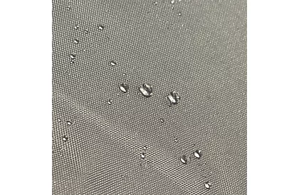 Wzniesiona kryta budka dla psów