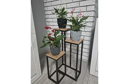 Stolik kwiatowy - 3 poziomowy