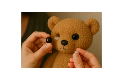 Oczy i nosy dla pluszaków – zestaw 560 sztuk + etui