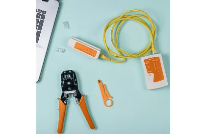 Tester kabli RJ45/RJ11 + narzędzia do zaciskania - wszystko do instalacji sieci ethernetowej