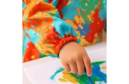 Fartuch malarski dla dzieci w wieku 4–6 lat