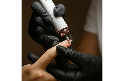 Bezprzewodowa elektryczna manicure