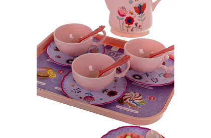 Zestaw herbaty dla dzieci w walizce