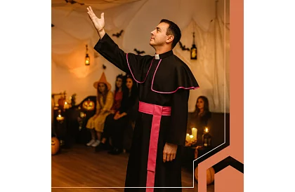 Biskupskie kostium dla dorosłych – sutanna, płaszcz i szarfa liturgiczna