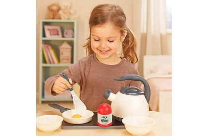 Zestaw naczyń dziecięcych i akcesoriów kuchennych