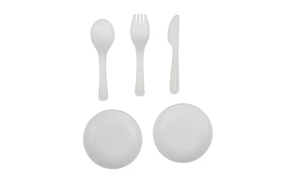 Zestaw naczyń dziecięcych i akcesoriów kuchennych