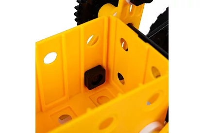 Zestaw konstrukcyjny z wkrętami – samochody