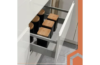 Podkład antypoślizgowy do szuflad 500 × 50 cm