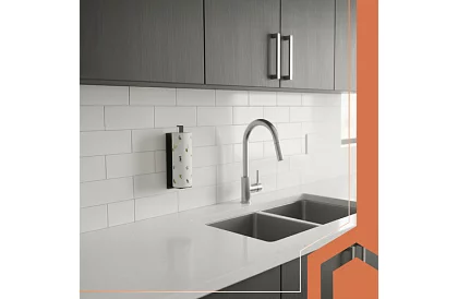 Uchwyt ścienny na ręczniki papierowe 25 cm – czarny