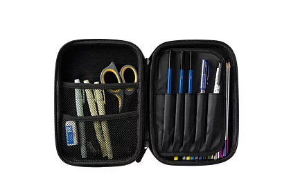 Szkolny piórnik – etui PLAY z grafiką 3D