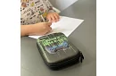 Szkolny piórnik – etui PLAY z grafiką 3D