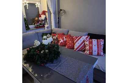 Dekoracyjna poszewka na poduszkę 40x40 cm – 4 sztuki wesołych świąt