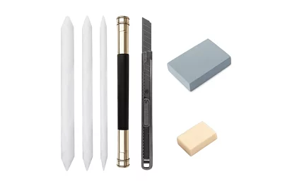 Zestaw profesjonalnych narzędzi do szkicowania w etui