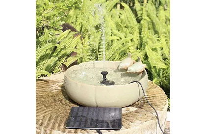 Fontanna solarna do stawu – ogrodowa pompa filtrująca