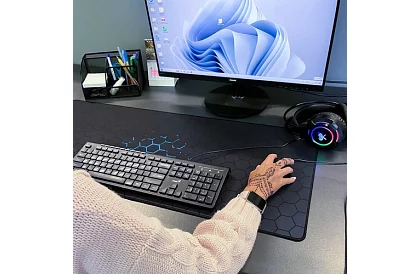 Duża podkładka pod mysz i klawiaturę – 90 x 40 cm
