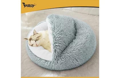 Chlupaty kocyk z daszkiem 44 × 38 cm