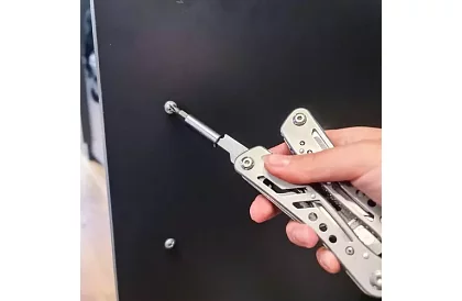 Multifunkcyjne szczypce – narzędzie 13w1 + 11 bitów