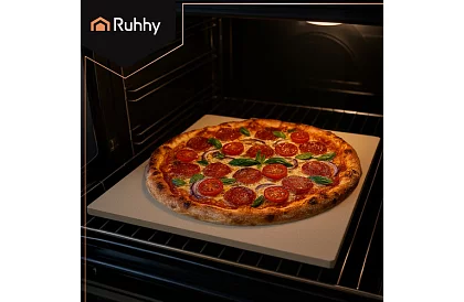 Pieczenie kamienia kordyrytowego do pizzy z bambusową łopatką