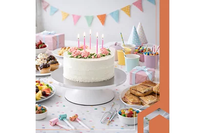 Obrotna metalowa podstawka - talerz na ciasta 30 cm