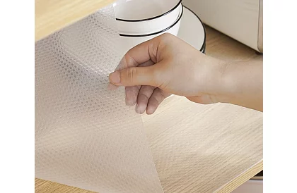 Podkład antypoślizgowy do szuflad 300x50 cm